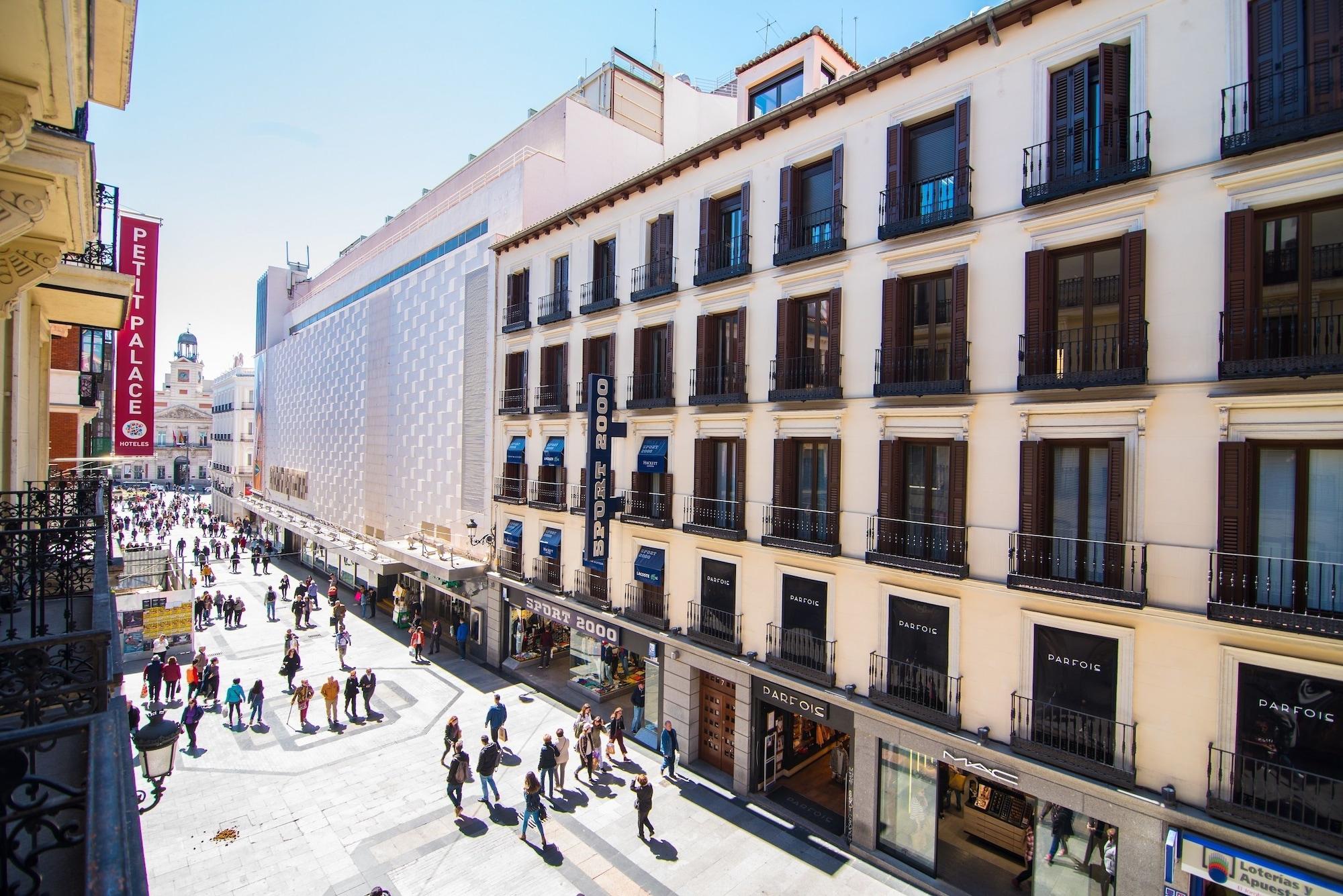 Petit Palace Preciados Madrid Bagian luar foto